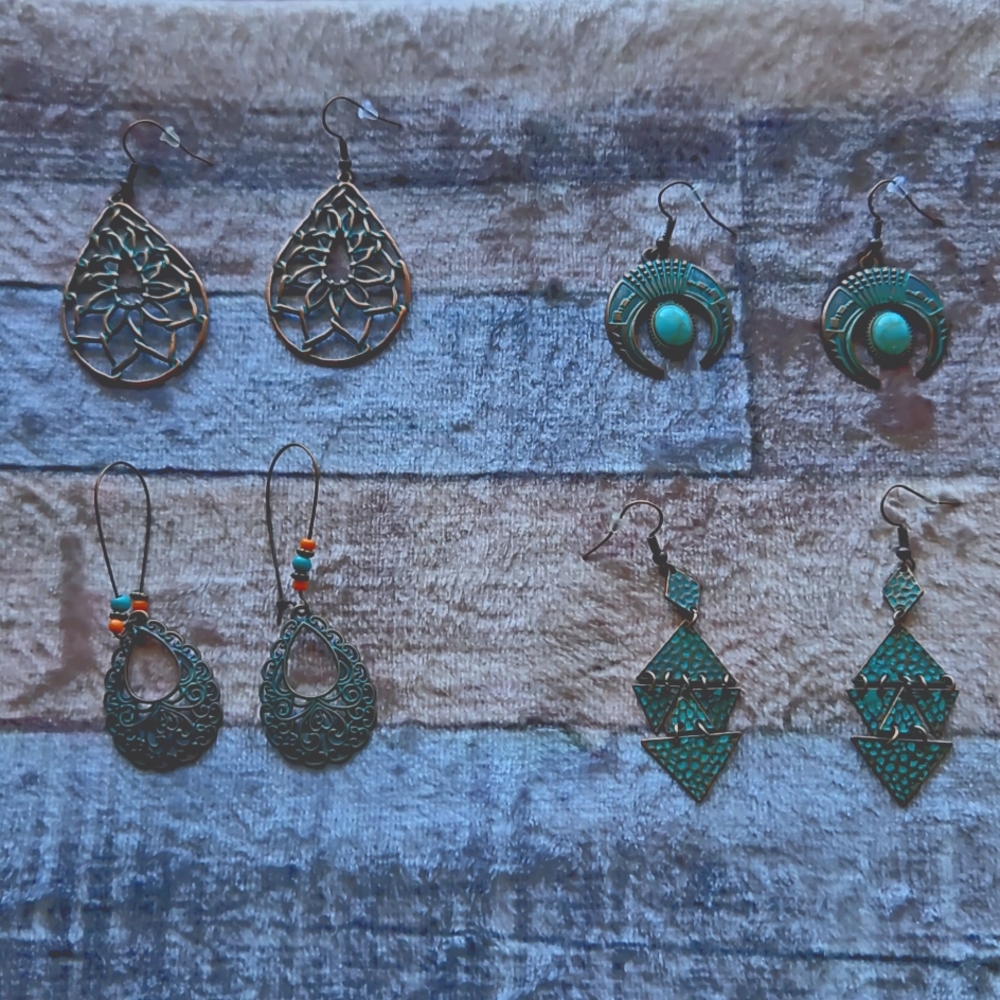Womens , Teens, Girls Vintage Inspired Earrings lot